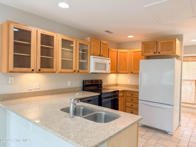 202 Fairway Drive, Hampstead, NC 28443