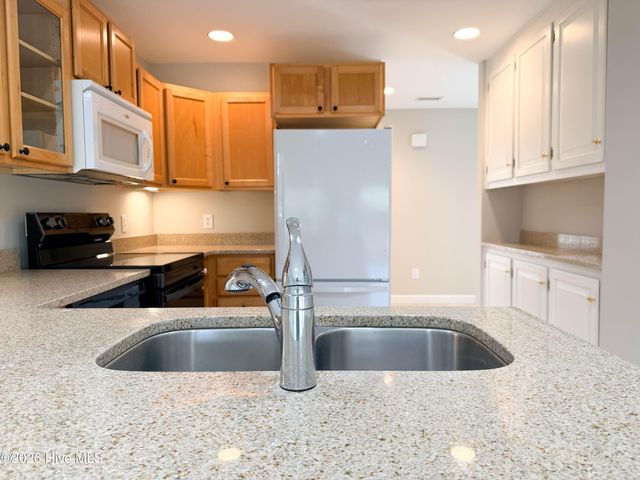 202 Fairway Drive, Hampstead, NC 28443