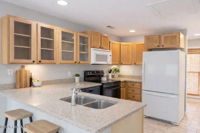 202 Fairway Drive, Hampstead, NC 28443