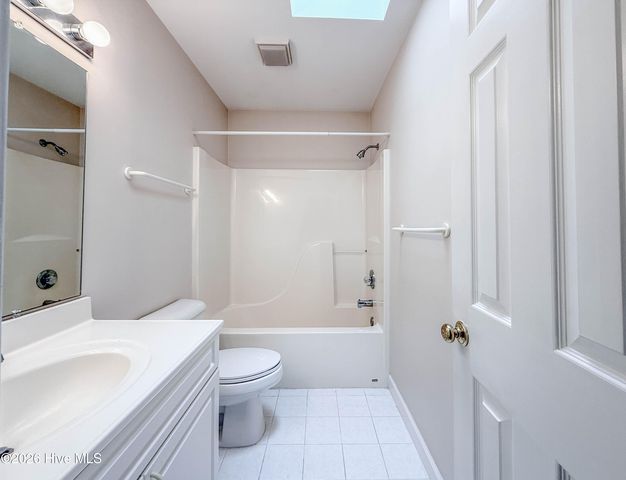 202 Fairway Drive, Hampstead, NC 28443