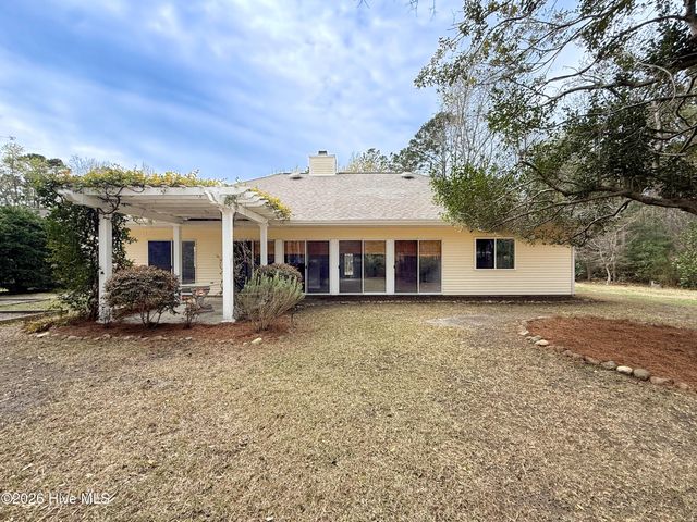 202 Fairway Drive, Hampstead, NC 28443