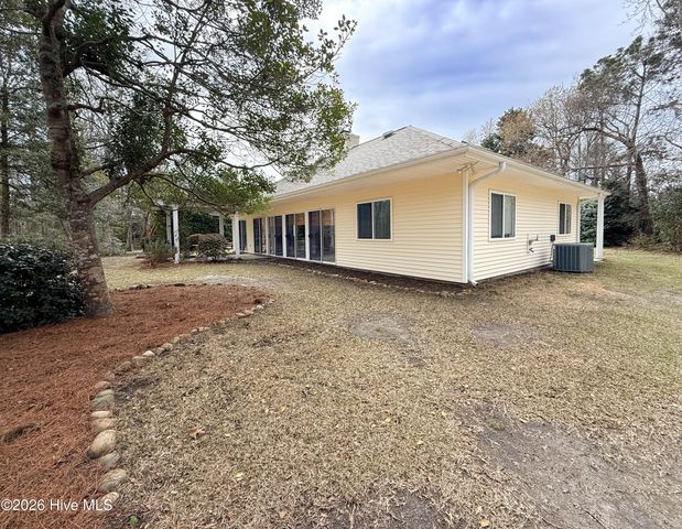 202 Fairway Drive, Hampstead, NC 28443