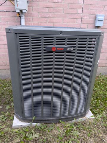 6005 Harwood Crossing Drive, Arlington, TX 76018