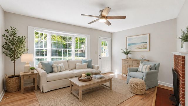 6499 BRIGGS RD, Warrenton, VA 20187