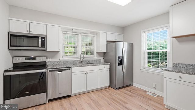 6499 BRIGGS RD, Warrenton, VA 20187