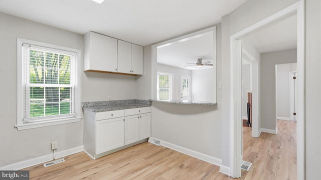 6499 BRIGGS RD, Warrenton, VA 20187