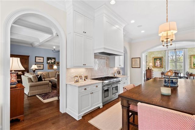 315 E Line Street, Calhoun, GA 30701