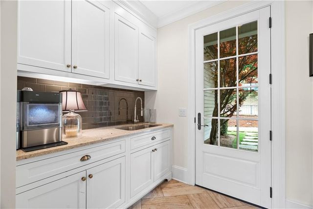 315 E Line Street, Calhoun, GA 30701