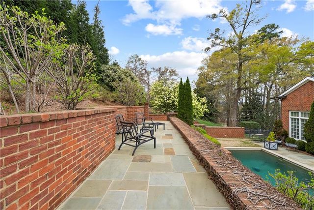 315 E Line Street, Calhoun, GA 30701