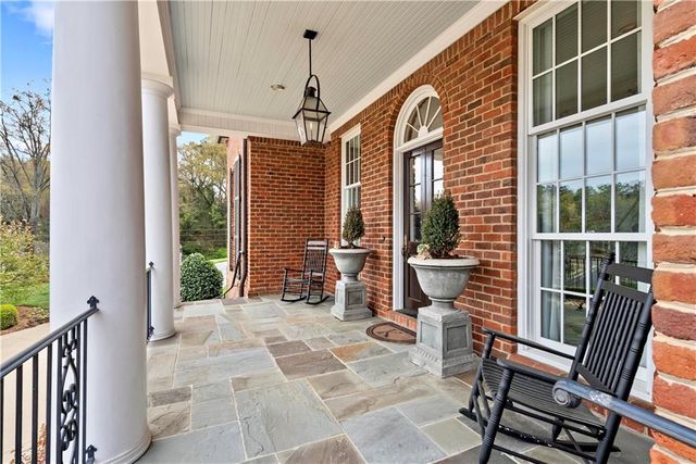 315 E Line Street, Calhoun, GA 30701