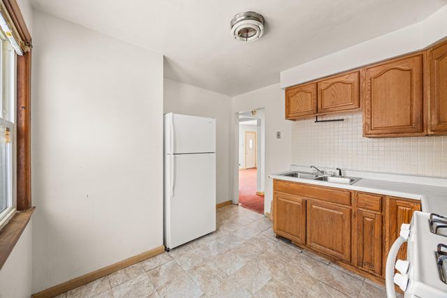 1527 Wentworth Avenue, Calumet City, IL 60409