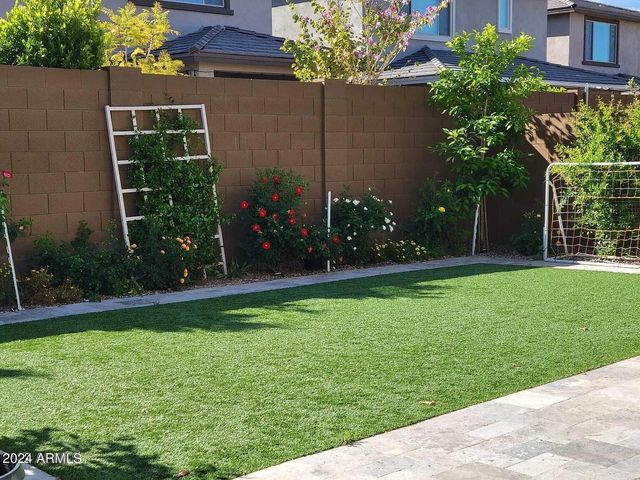 22047 N 28th Place, Phoenix, AZ 85050