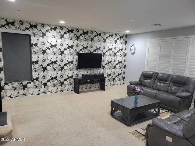 22047 N 28th Place, Phoenix, AZ 85050