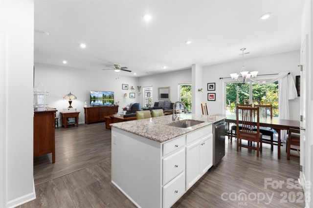 140 Beacon Drive A, Mooresville, NC 28117