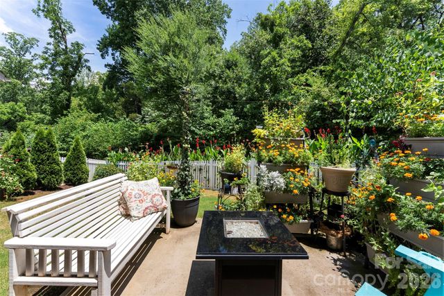 140 Beacon Drive A, Mooresville, NC 28117