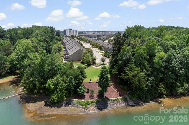 140 Beacon Drive A, Mooresville, NC 28117