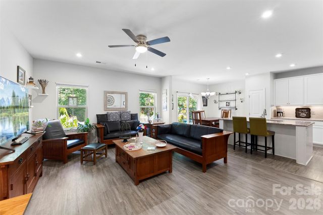 140 Beacon Drive A, Mooresville, NC 28117