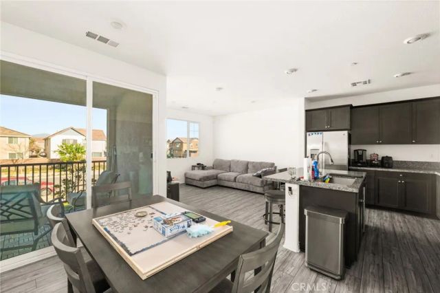 16680 Wyndham Lane 3, Fontana, CA 92336