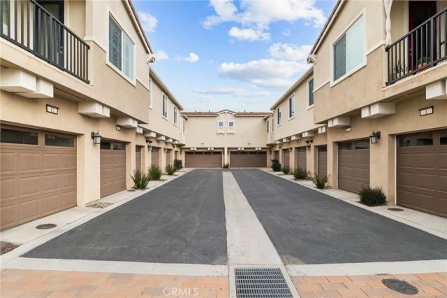 16680 Wyndham Lane 3, Fontana, CA 92336