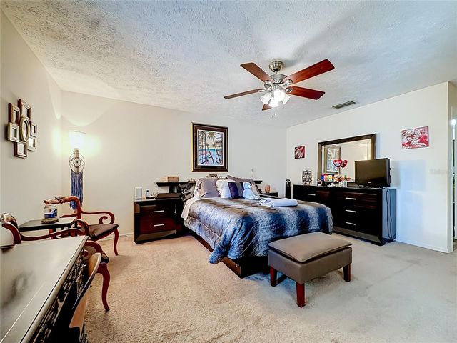 5501 SE 42ND COURT, Ocala, FL 34480