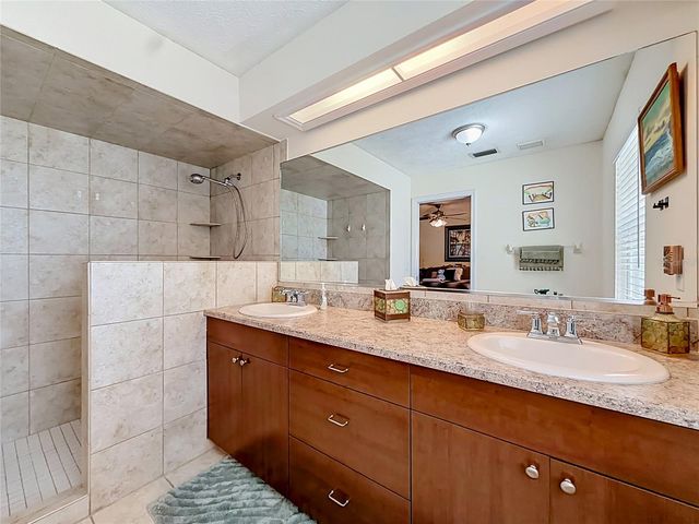 5501 SE 42ND COURT, Ocala, FL 34480