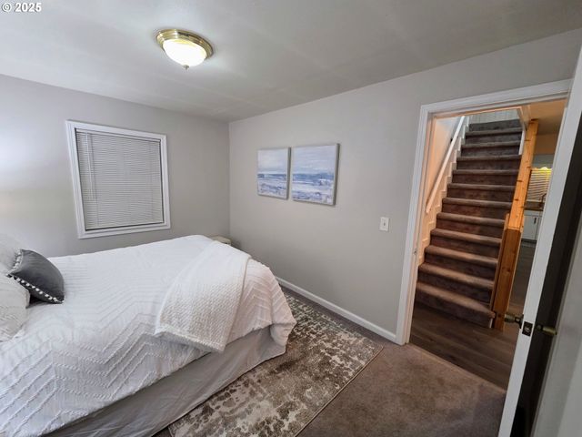 2334 RANDALL St, West Linn, OR 97068