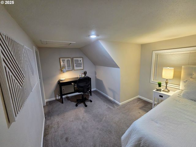 2334 RANDALL St, West Linn, OR 97068