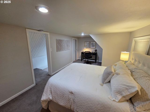 2334 RANDALL St, West Linn, OR 97068