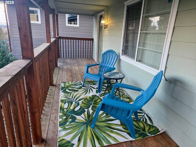 2334 RANDALL St, West Linn, OR 97068