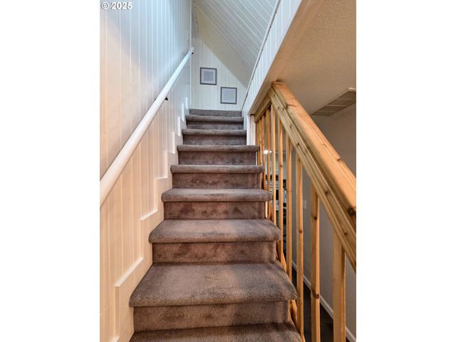 2334 RANDALL St, West Linn, OR 97068