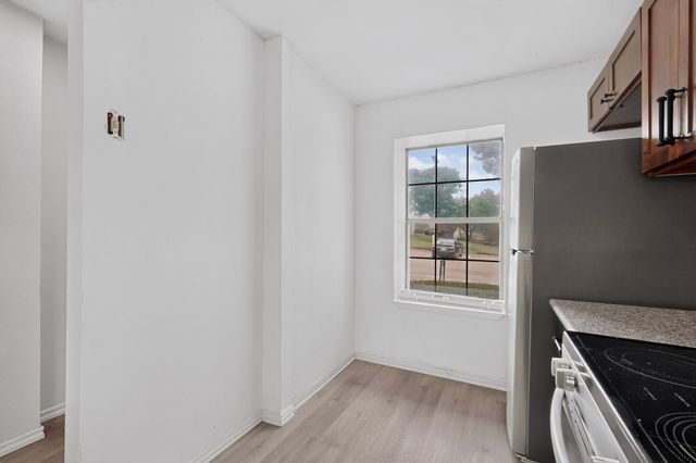 734 W Collins Street, Denton, TX 76201