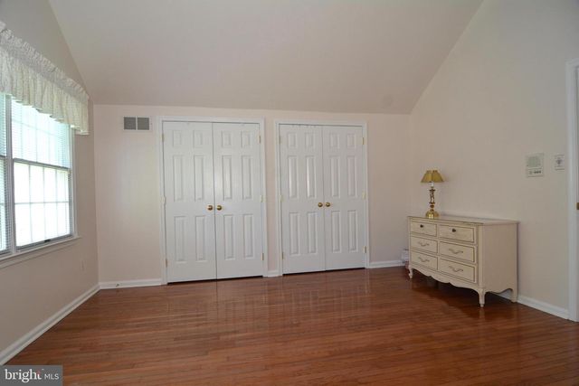 105 CROMWELL DR, Mullica Hill, NJ 08062