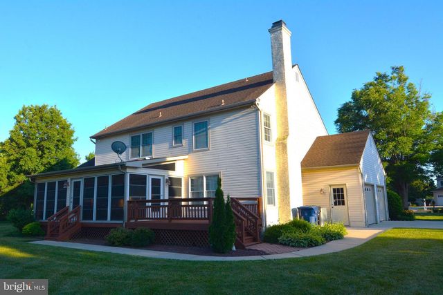 105 CROMWELL DR, Mullica Hill, NJ 08062