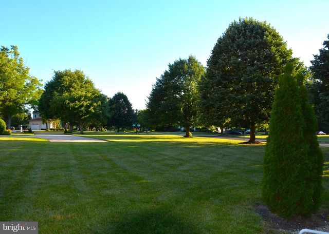 105 CROMWELL DR, Mullica Hill, NJ 08062