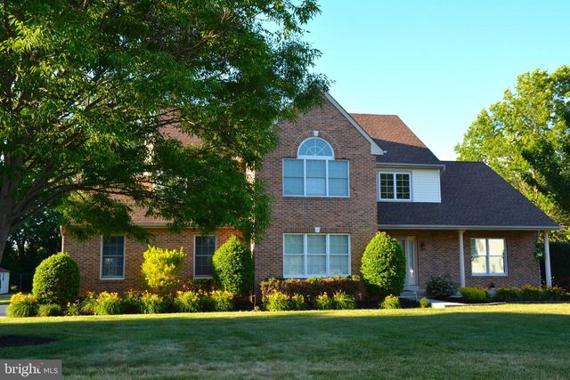 105 CROMWELL DR, Mullica Hill, NJ 08062