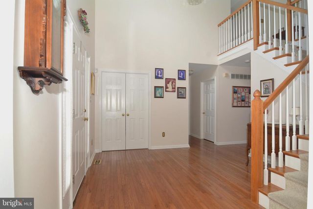 105 CROMWELL DR, Mullica Hill, NJ 08062