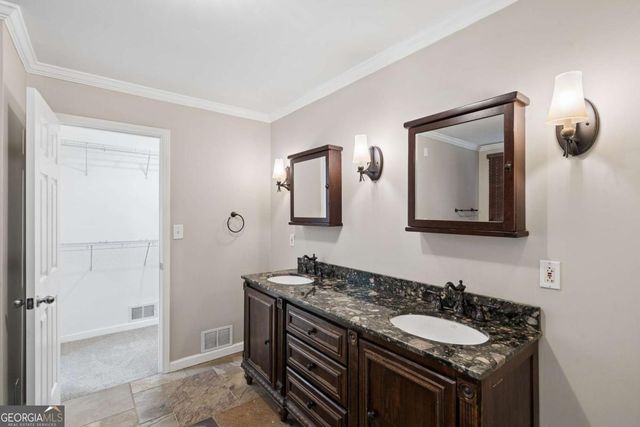1055 Lee Circle NE, Atlanta, GA 30324