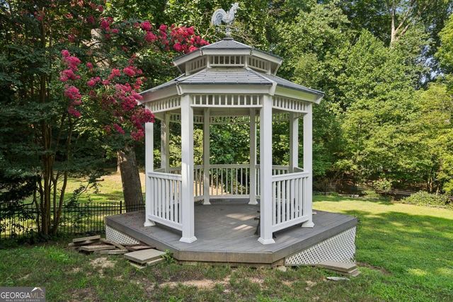 1055 Lee Circle NE, Atlanta, GA 30324