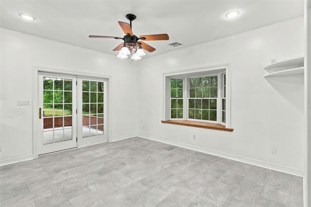 8714 Holly Hills Drive, Tomball, TX 77375