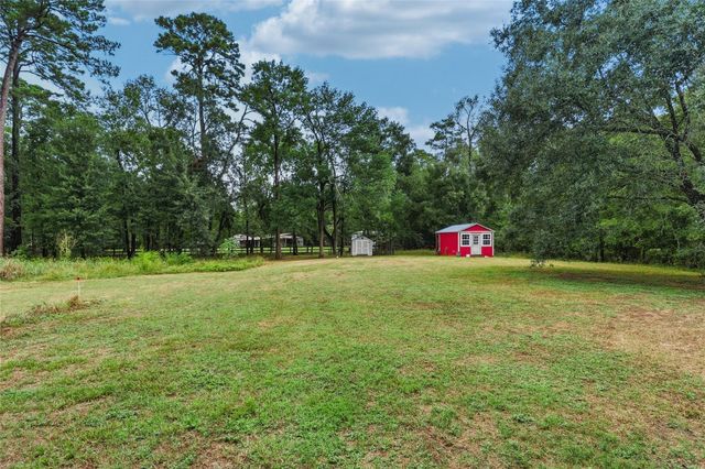 8714 Holly Hills Drive, Tomball, TX 77375