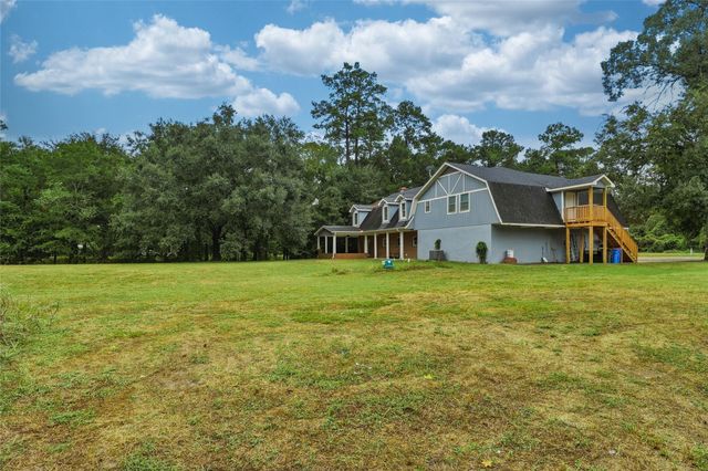 8714 Holly Hills Drive, Tomball, TX 77375