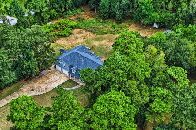 8714 Holly Hills Drive, Tomball, TX 77375