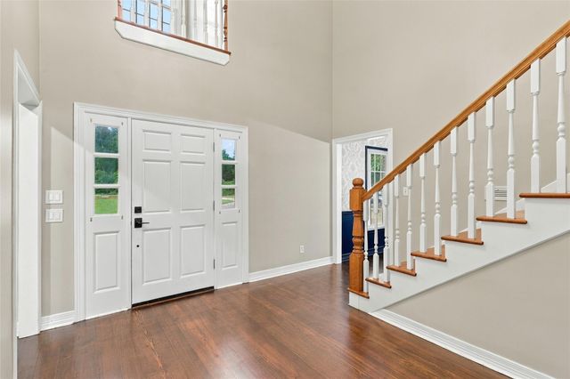 8714 Holly Hills Drive, Tomball, TX 77375
