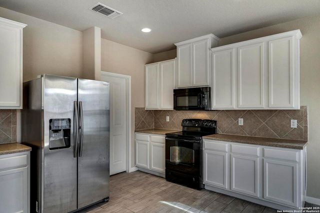 8626 Kardla Forest, San Antonio, TX 78251