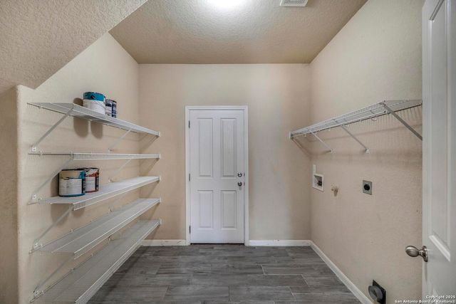 8626 Kardla Forest, San Antonio, TX 78251