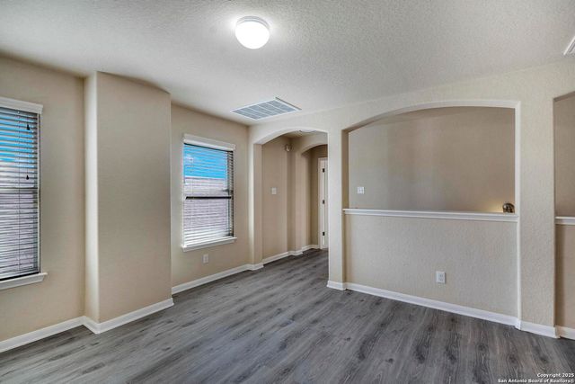 8626 Kardla Forest, San Antonio, TX 78251