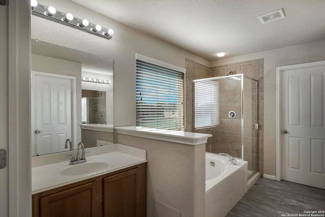 8626 Kardla Forest, San Antonio, TX 78251