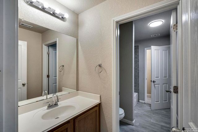 8626 Kardla Forest, San Antonio, TX 78251