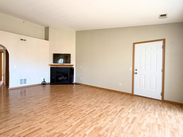 16600 Liberty Circle 3S, Orland Park, IL 60467