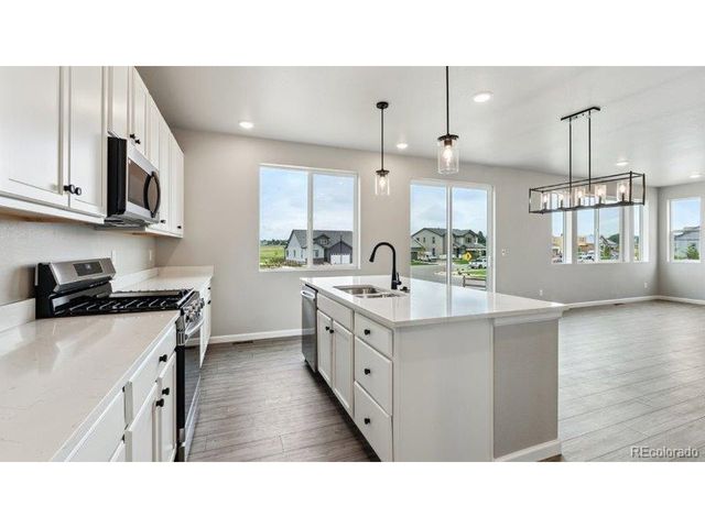 16835 Mckay Dr, Mead, CO 80542